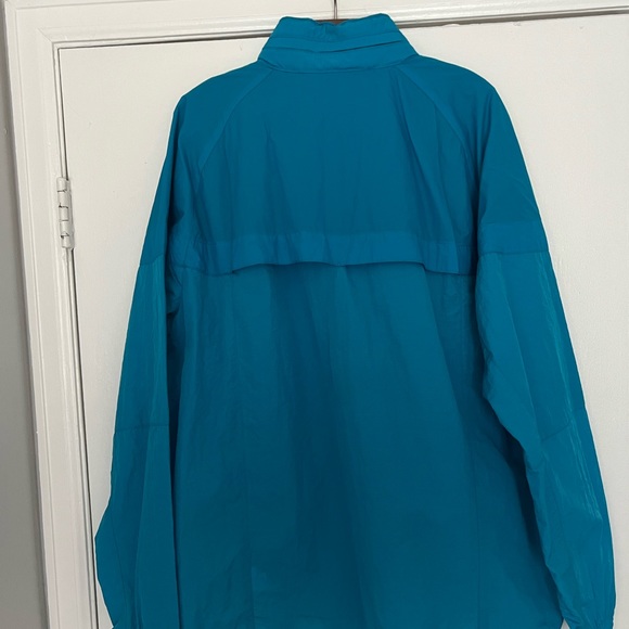 Blue AE Technical Outerwear Windbreaker - Picture 3 of 3